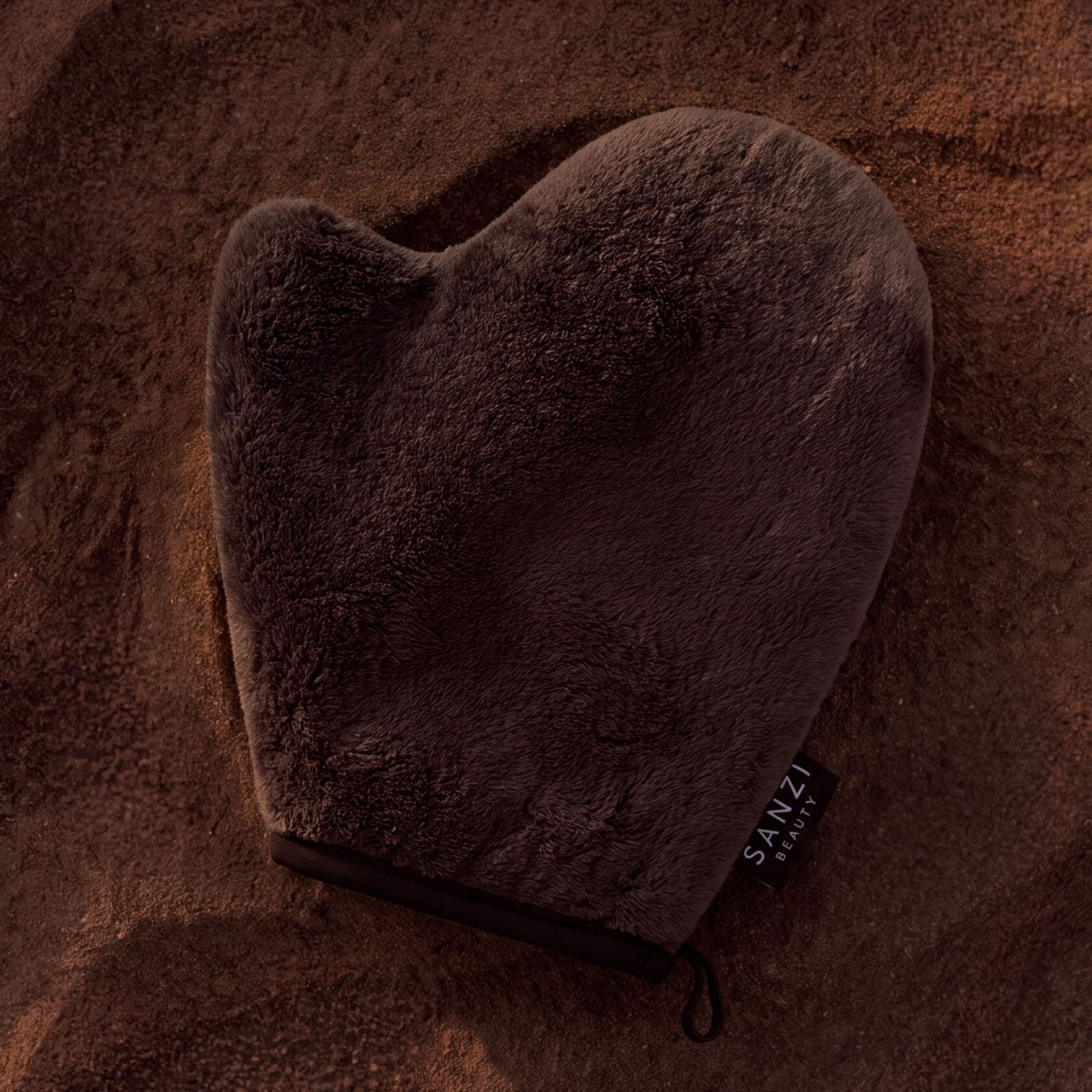 SELF-TANNING GLOVE