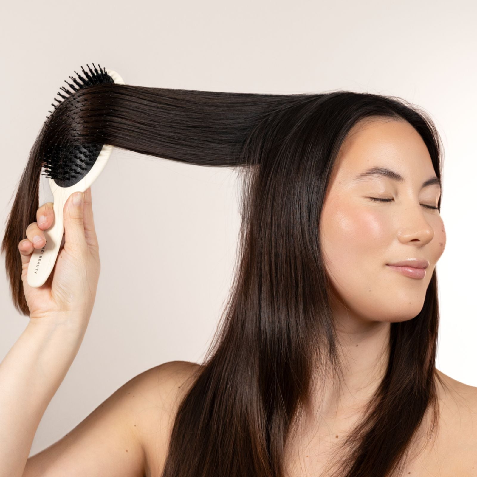 HAIR BRUSH