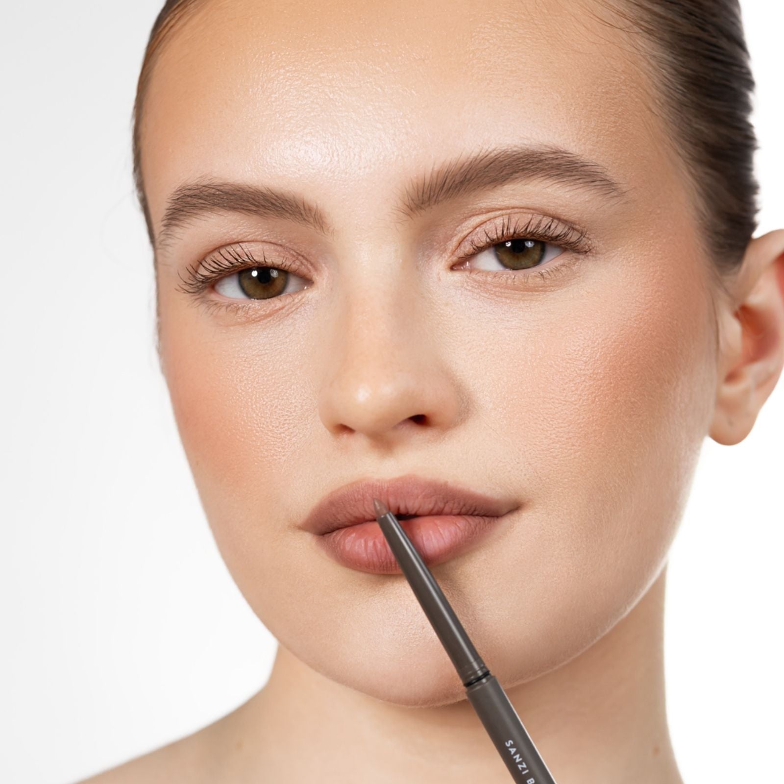 LIP LINER