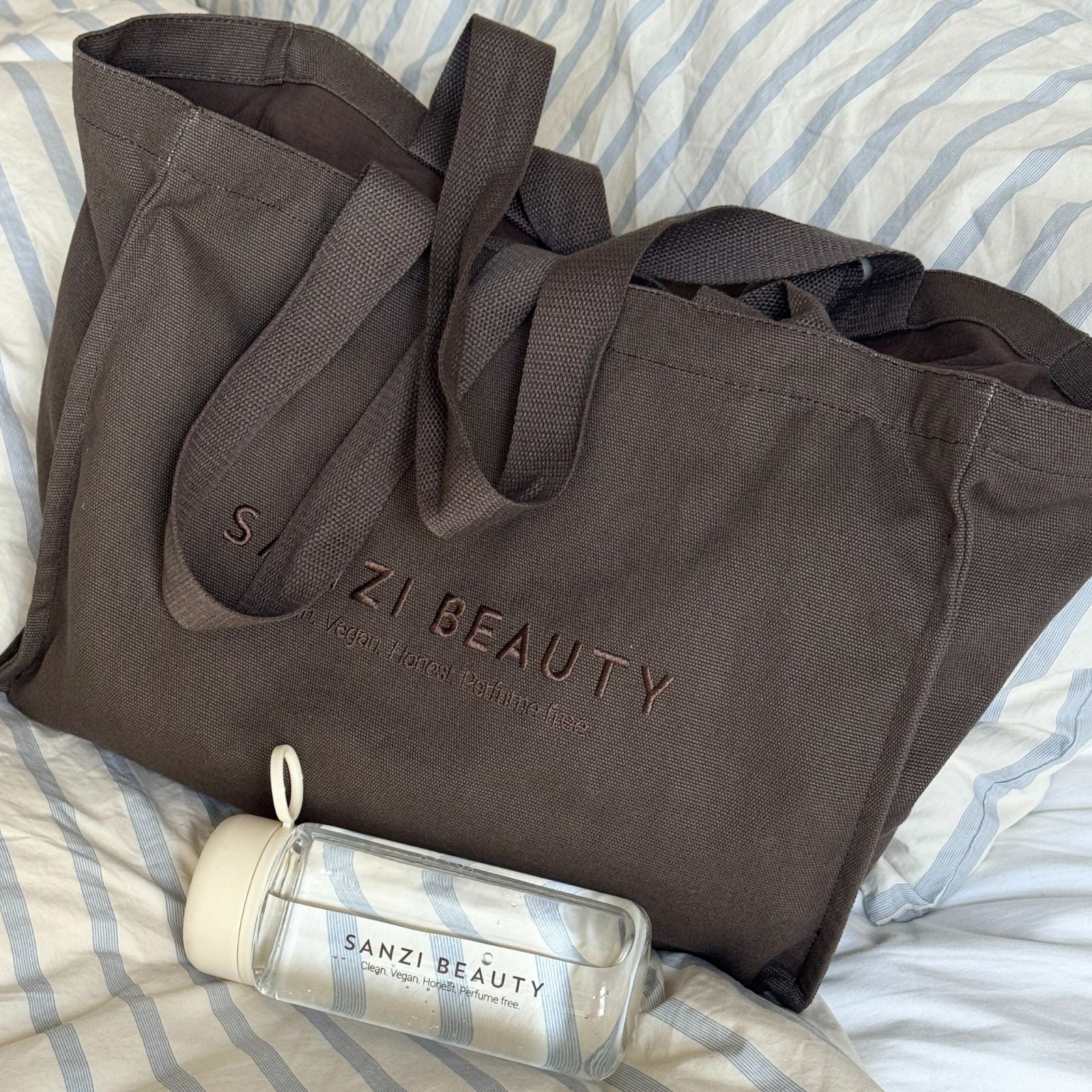 PAKKE: TOTE BAG + WATER BOTTLE