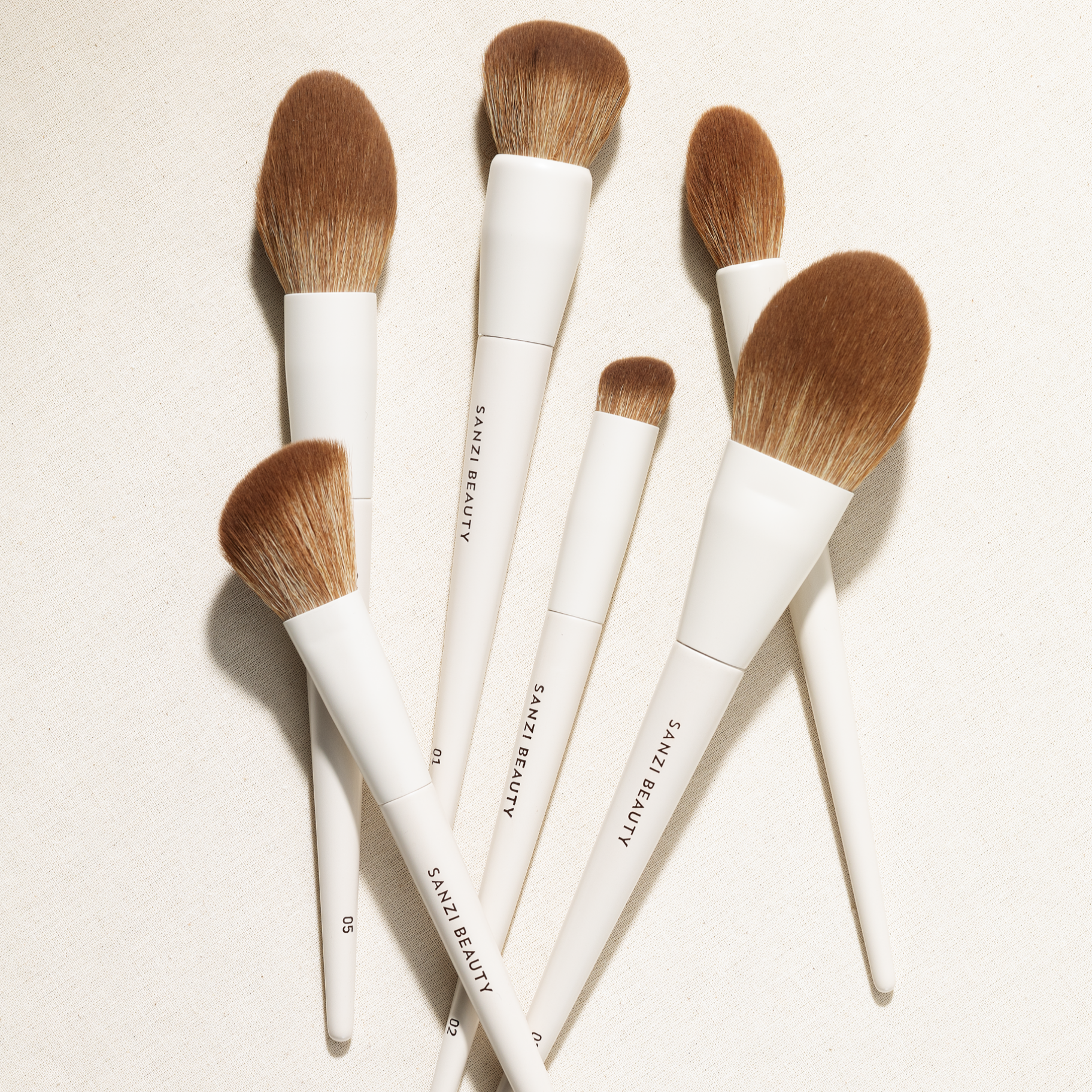 CONCEALER BRUSH 02