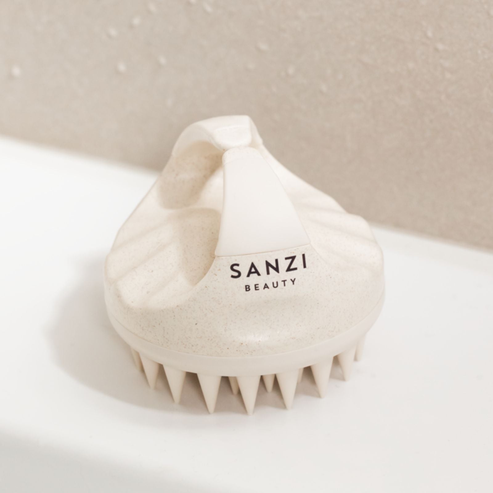 SCALP MASSAGE BRUSH