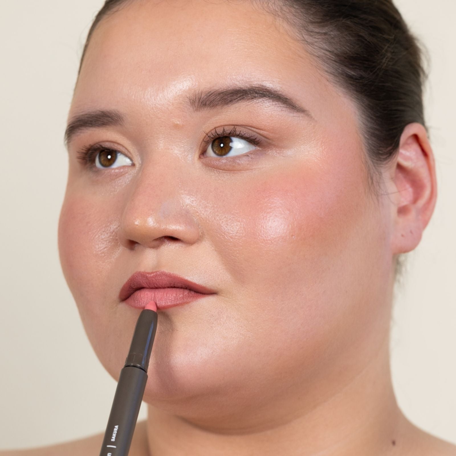 CREAMY LIP CRAYON