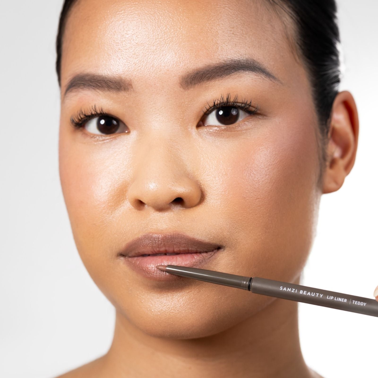 LIP LINER